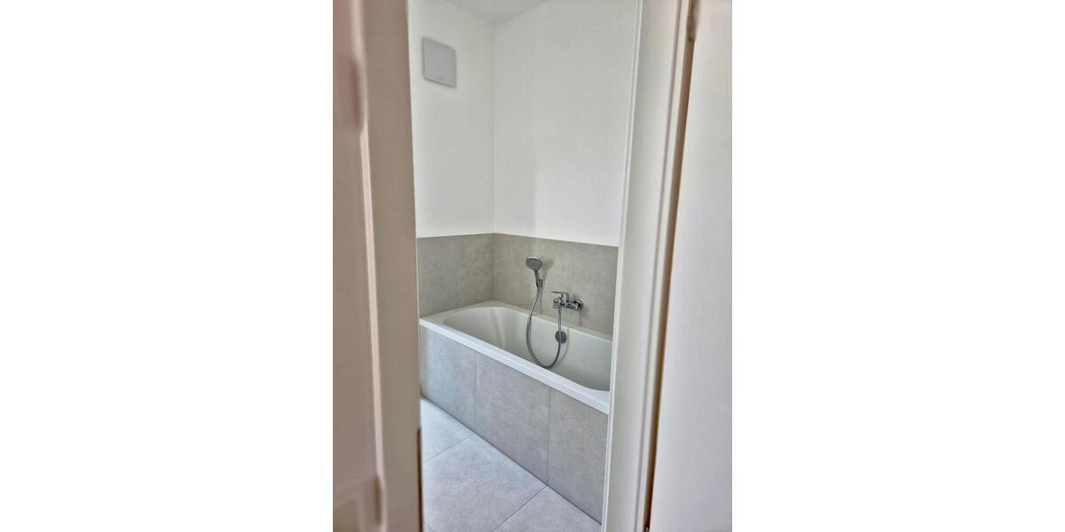 Einfamilienhaus Mönchengladbach Ost - 4 Zimmer, 192 m&sup2;, 3.450&euro; | Angebot:24859495