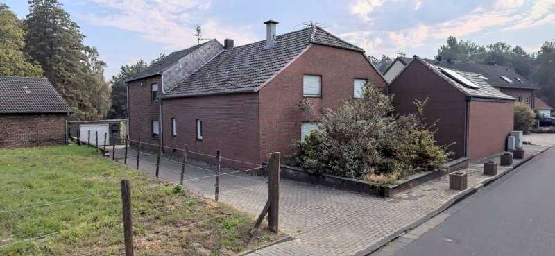 Einfamilienhaus Wegberg - 5 Zimmer, 140 m&sup2;, 255.000&euro; | Angebot:27703905