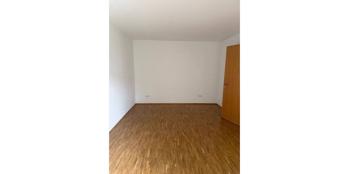 Etagenwohnung Duisburg Neudorf-Süd - 2 Zimmer, 72 m&sup2;, 730&euro; | Angebot:26834217