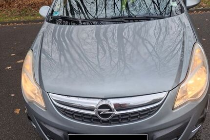 Opel Corsa 174.000 km 2.650 &euro; Nettetal 41334
