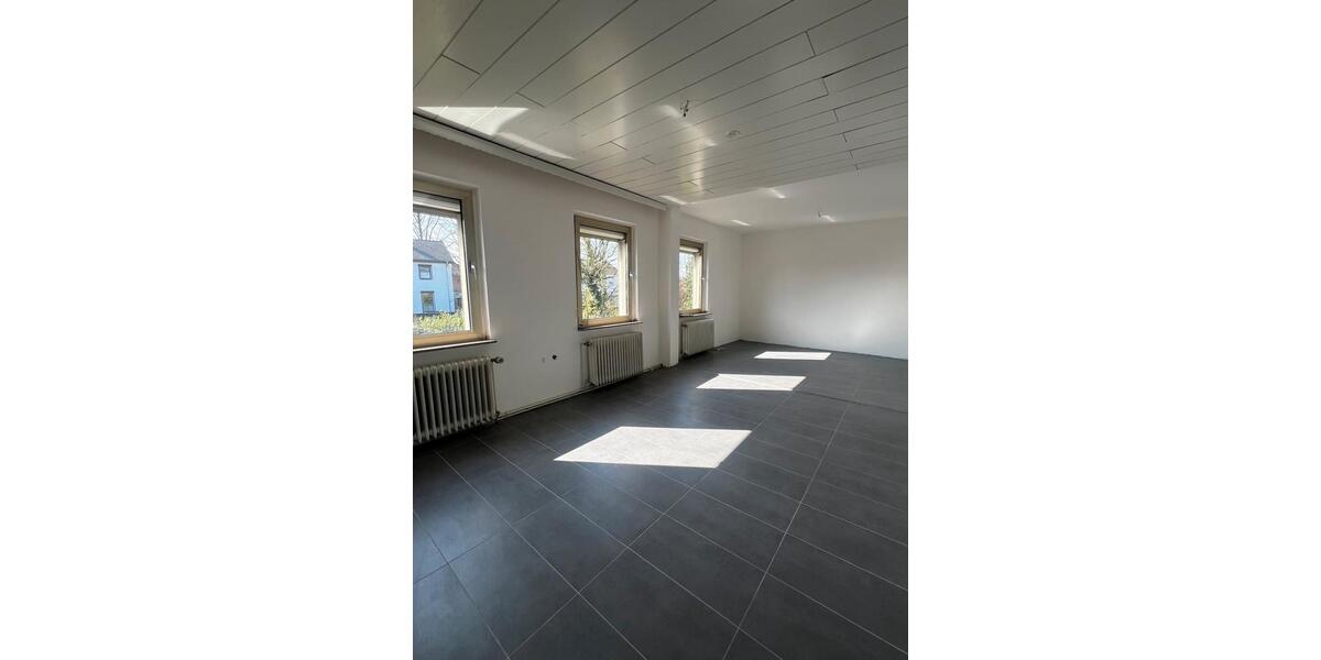 Doppelhaushälfte Mönchengladbach West - 4 Zimmer, 88 m&sup2;, 220.000&euro; | Angebot:25308802