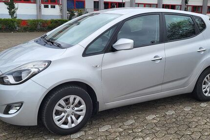 Hyundai ix20 87.700 km 6.690 &euro; Düsseldorf 40599