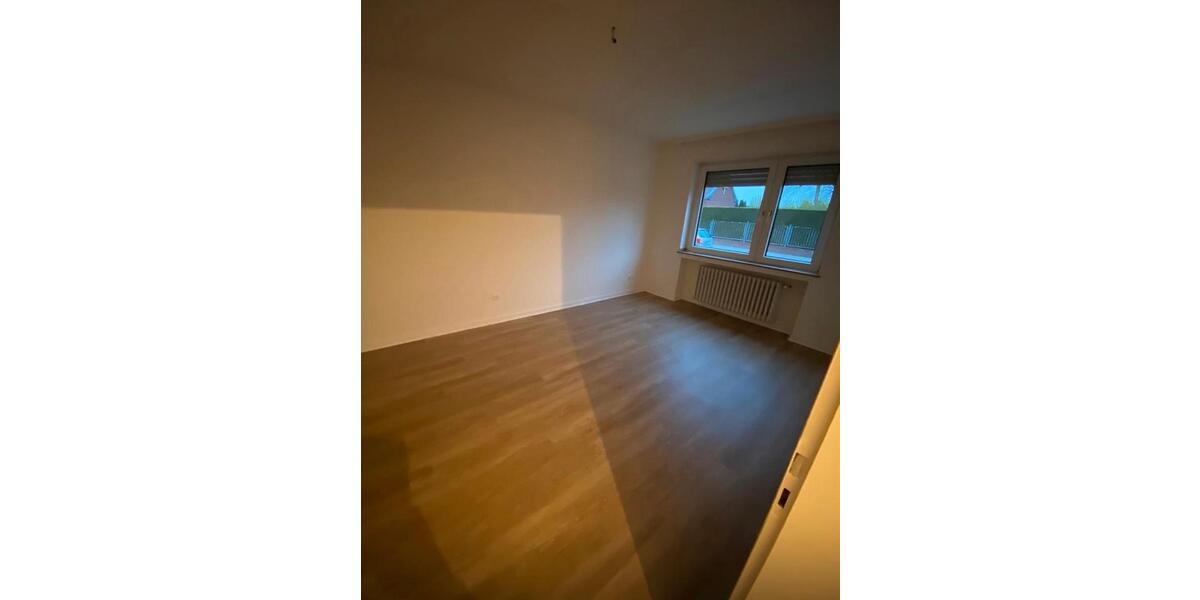 Erdgeschoßwohnung Mönchengladbach Ost - 3 Zimmer, 80 m&sup2;, 820&euro; | Angebot:26324945