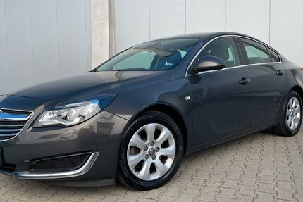 Opel Insignia 120.000 km 7.390 &euro; Düsseldorf 40231