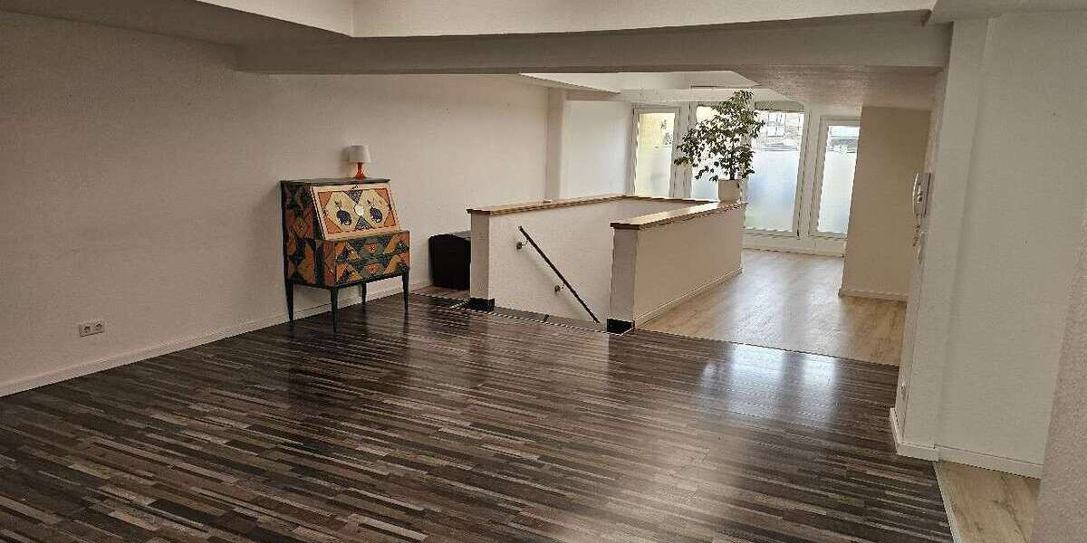 Einfamilienhaus Krefeld Hüls - 6 Zimmer, 275 m&sup2;, 479.000&euro; | Angebot:25451629