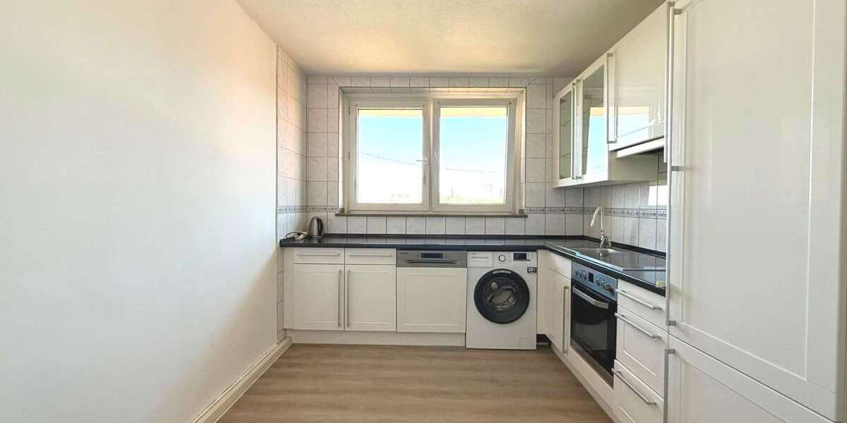 Etagenwohnung Neuss - 3 Zimmer, 70 m&sup2;, 1.050&euro; | Angebot:27084268