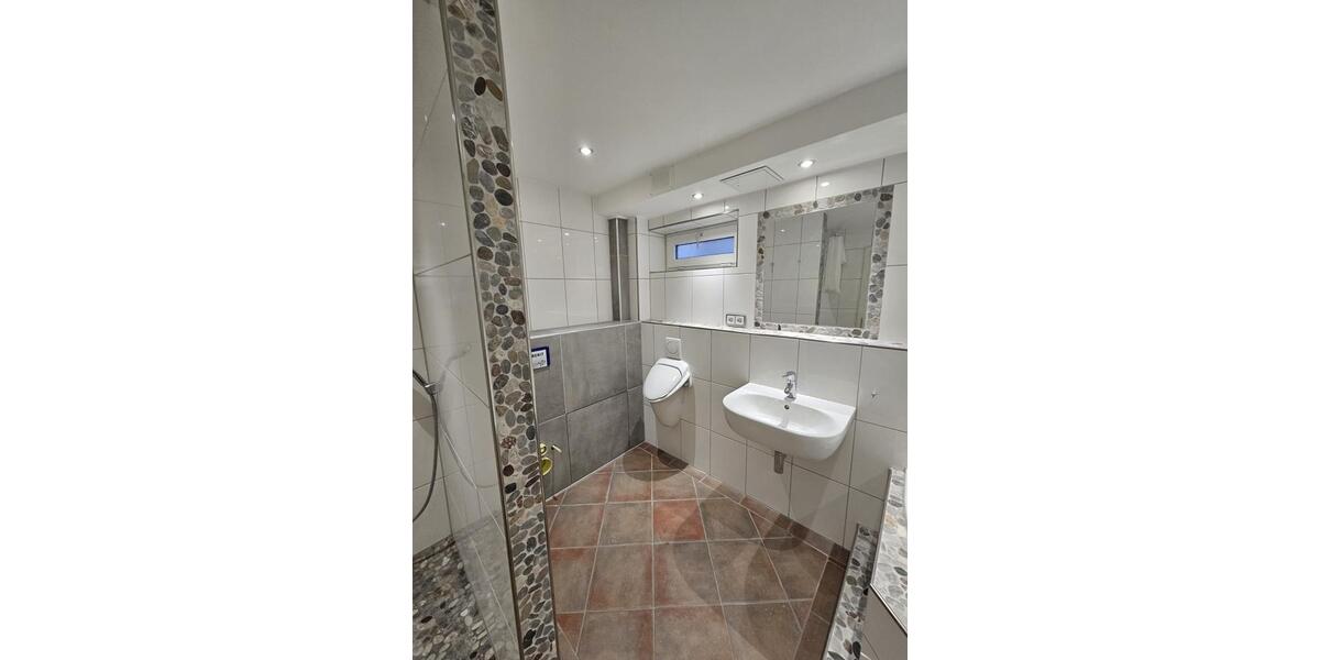 Etagenwohnung Wegberg - 3 Zimmer, 100 m&sup2;, 880&euro; | Angebot:25926359