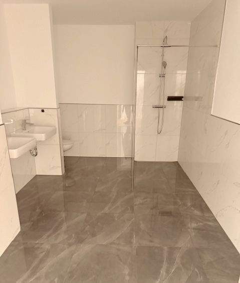 Etagenwohnung Kaarst Vorst - 3 Zimmer, 138 m&sup2;, 2.070&euro; | Angebot:25820113