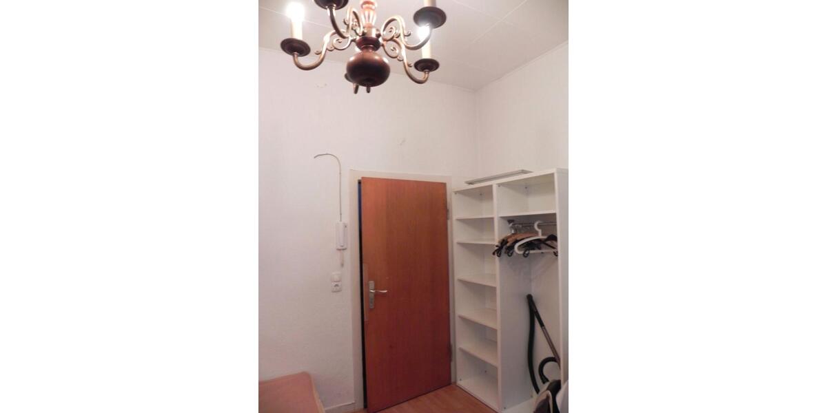 Etagenwohnung Krefeld - 1.5 Zimmer, 30 m&sup2;, 530&euro; | Angebot:26022972