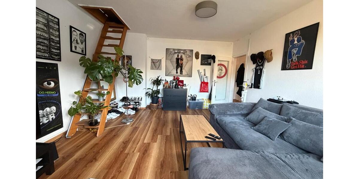 Dachgeschoßwohnung Krefeld Benrad - 2 Zimmer, 62 m&sup2;, 560&euro; | Angebot:25944877