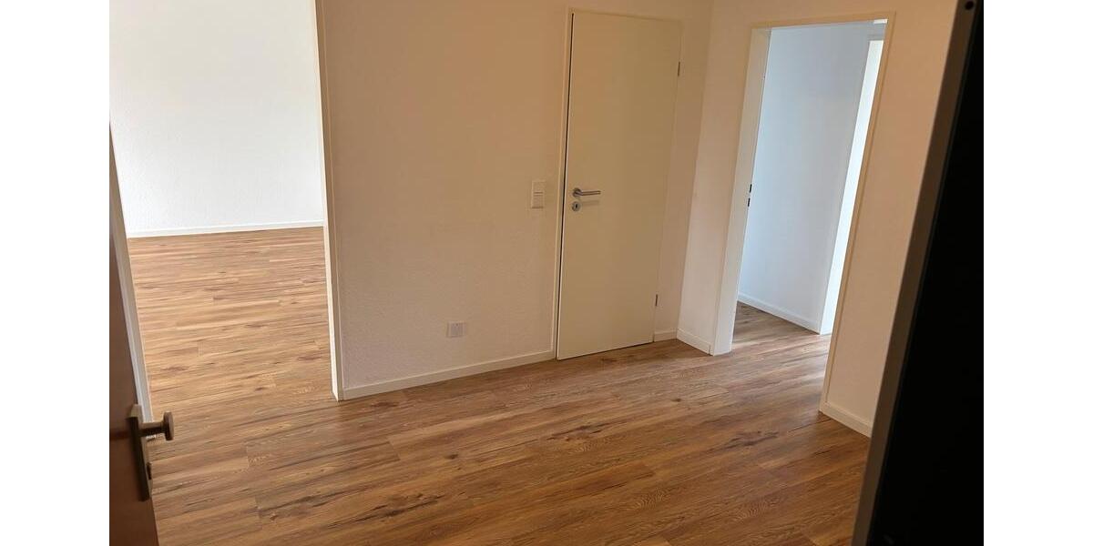 Etagenwohnung Krefeld Fischeln - 3 Zimmer, 83 m&sup2;, 210.000&euro; | Angebot:25447084