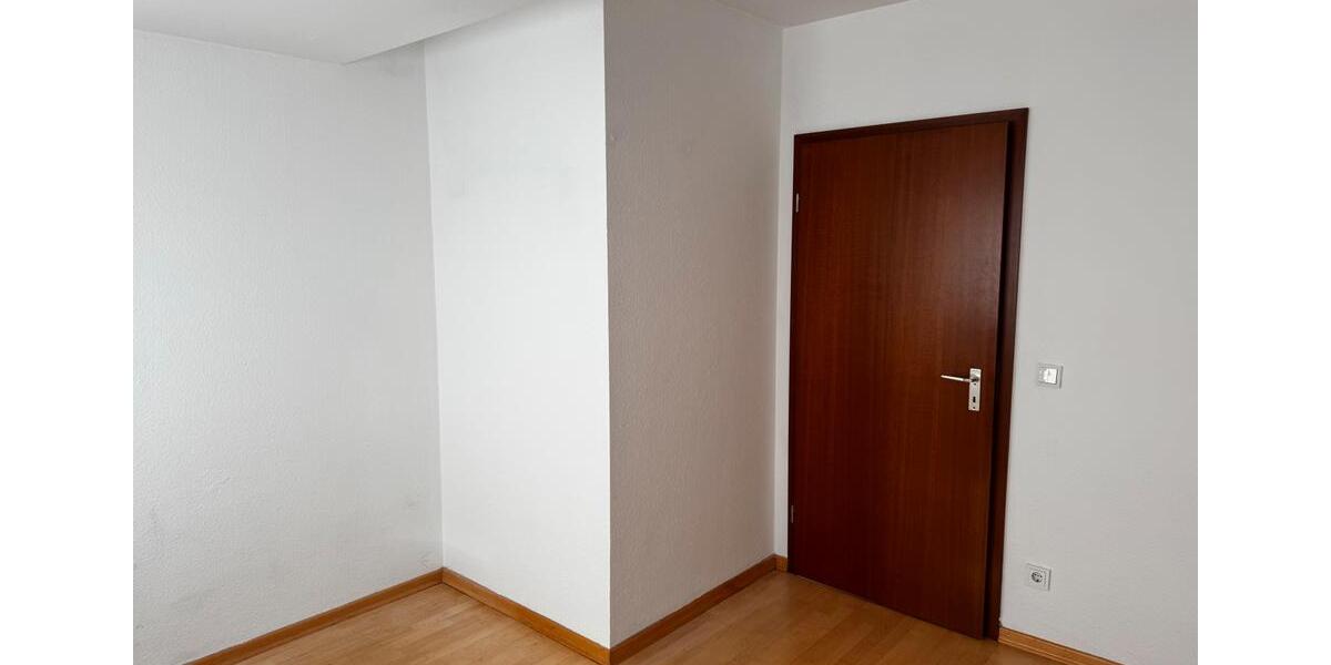 Dachgeschoßwohnung Mönchengladbach Nord - 3 Zimmer, 92 m&sup2;, 930&euro; | Angebot:25865901