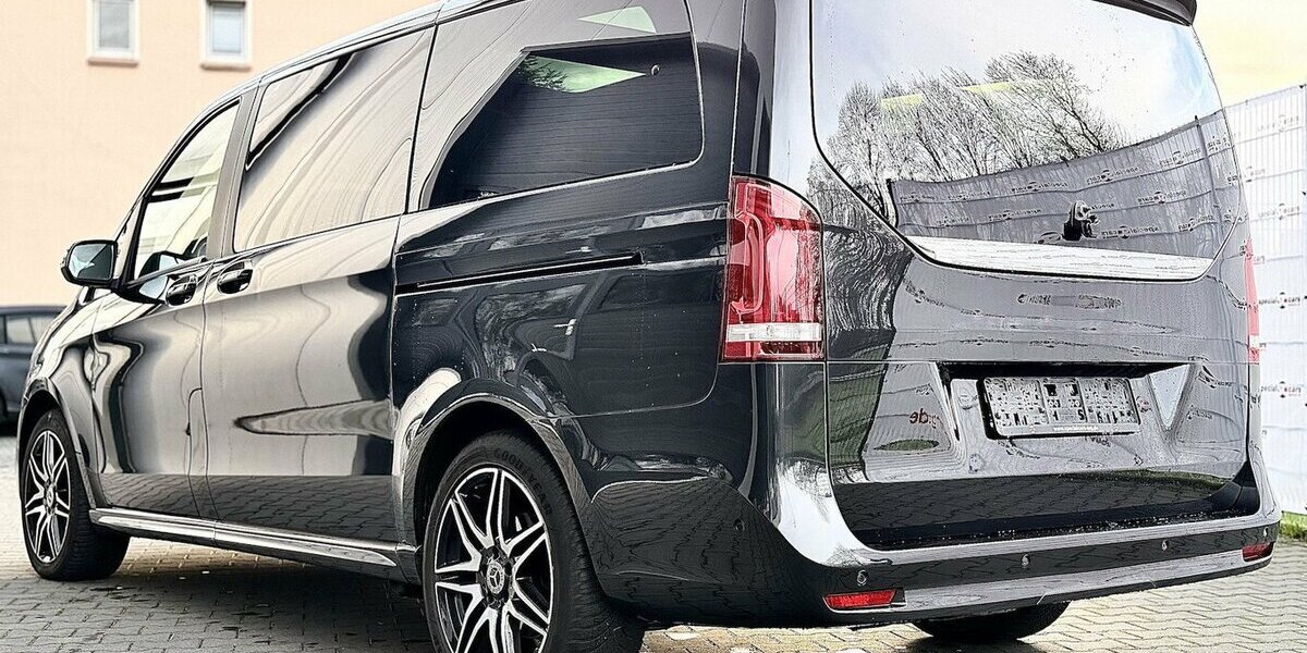 Mercedes-Benz V 300 d lang /4matic/ AMG / 8 Sitze/Pano/ El.tür 55.000 km 59.900 &euro; Mönchengladbach 41066