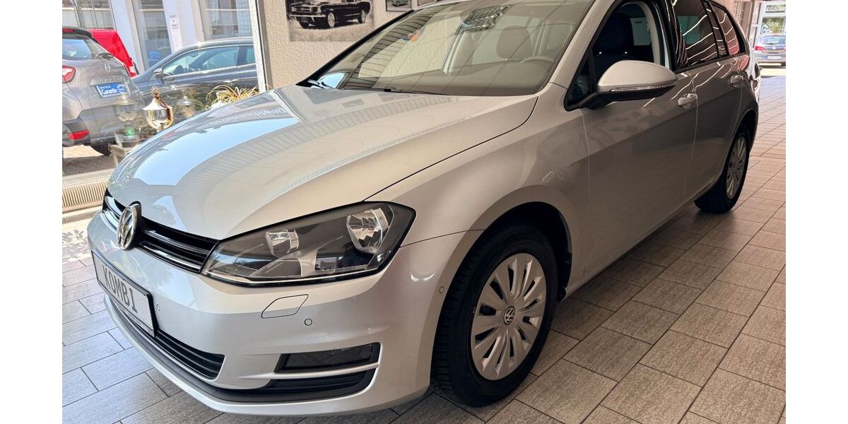 VW Golf 54.469 km 10.899 &euro; Grefrath-Oedt 47929