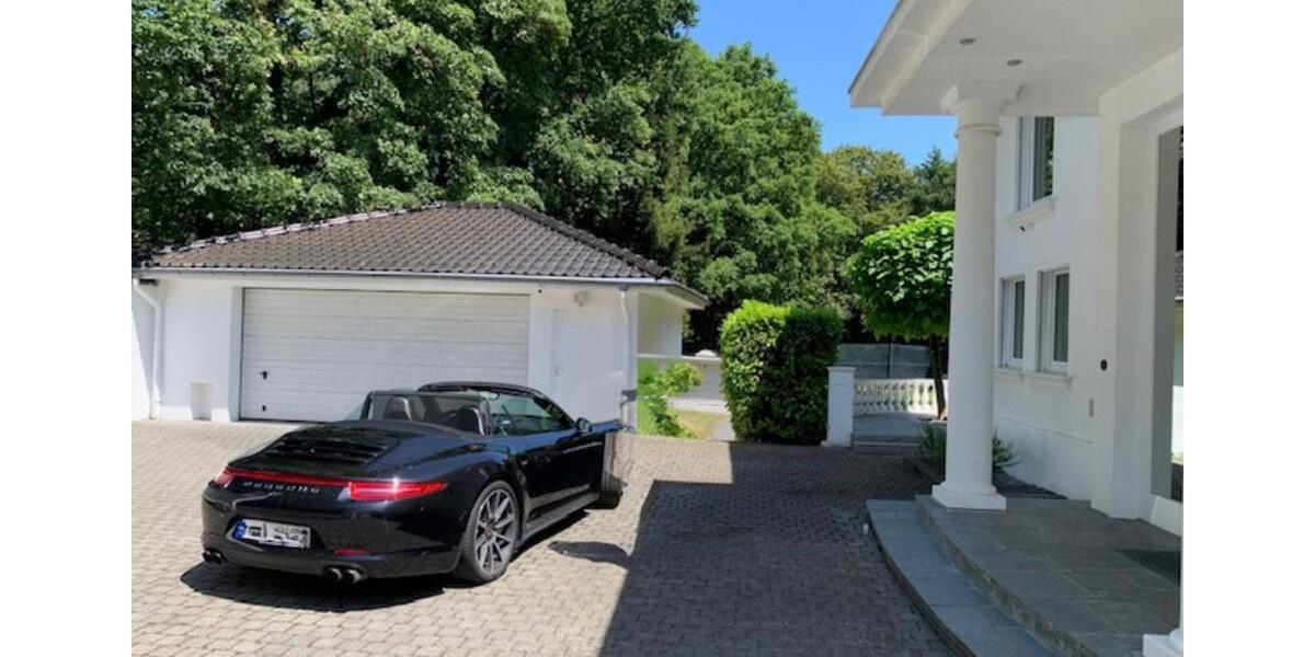 Villa Mönchengladbach Nord - 6 Zimmer, 340 m&sup2;, 7.000&euro; | Angebot:24381556