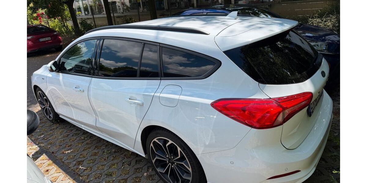 Ford Focus 277.500 km 4.250 &euro; Erkelenz 41812