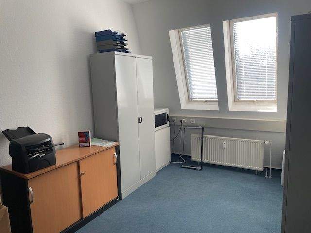 Gewerbeobjekt Mönchengladbach Eicken - 4 Zimmer, 121 m&sup2;, 972&euro; | Angebot:25665593
