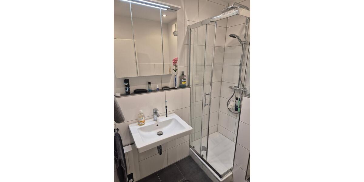 Etagenwohnung Düsseldorf Stadtbezirk 9 - 1 Zimmer, 36 m&sup2;, 700&euro; | Angebot:25239867