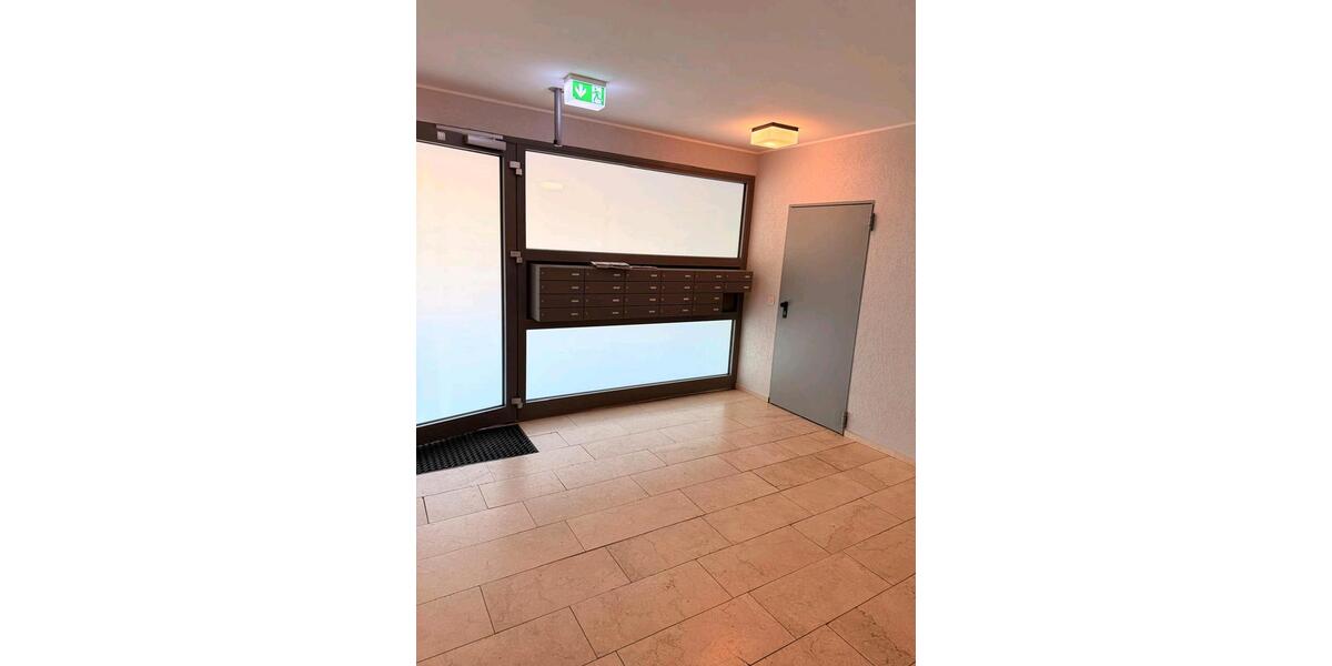 Etagenwohnung Düsseldorf Stadtbezirk 9 - 3 Zimmer, 85 m&sup2;, 1.245&euro; | Angebot:25180564