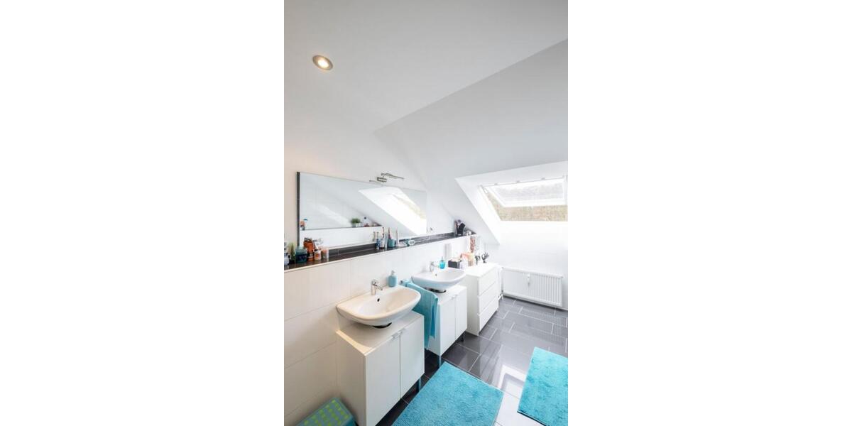 Dachgeschoßwohnung Düsseldorf Stadtbezirk 8 - 3 Zimmer, 113 m&sup2;, 475.000&euro; | Angebot:25804678