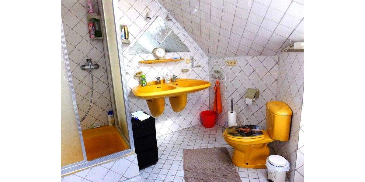 Etagenwohnung Brüggen - 4 Zimmer, 123 m&sup2;, 102.000&euro; | Angebot:25726221