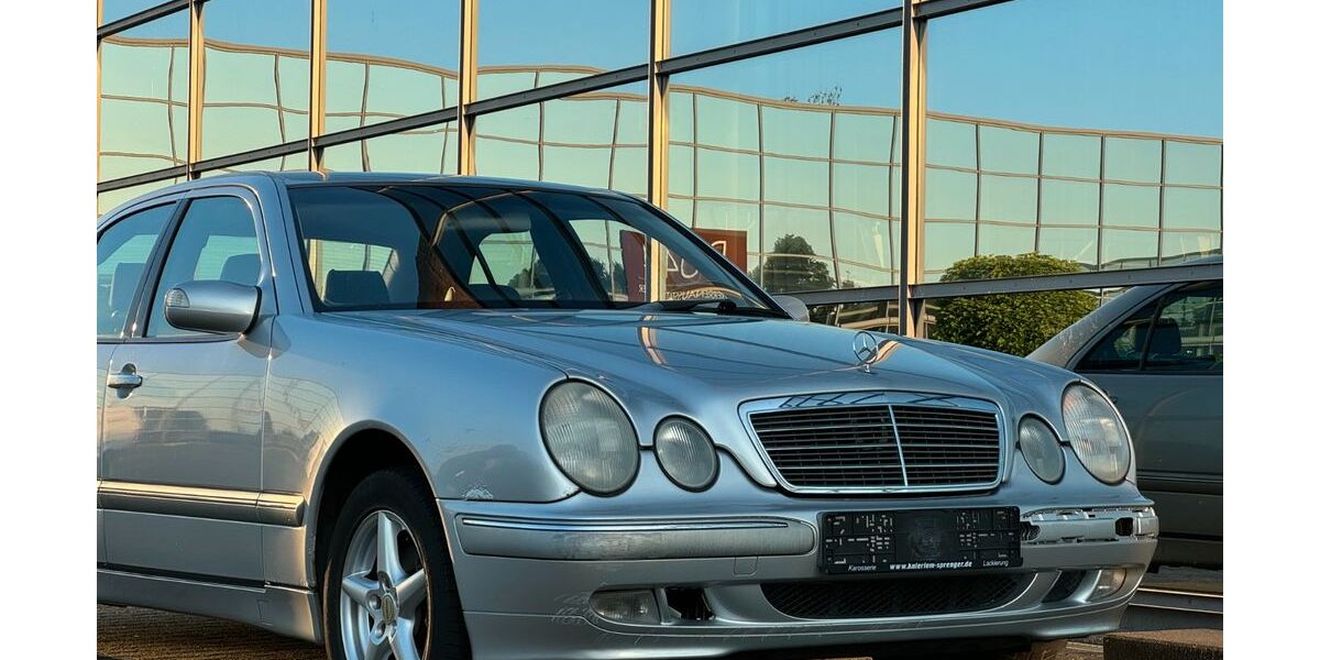 Mercedes-Benz E 240 142.144 km 3.990 &euro; Mönchengladbach 41068