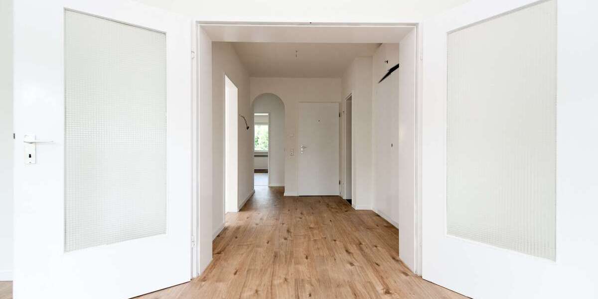 Etagenwohnung Duisburg Neudorf-Süd - 2 Zimmer, 61 m&sup2;, 700&euro; | Angebot:27096284