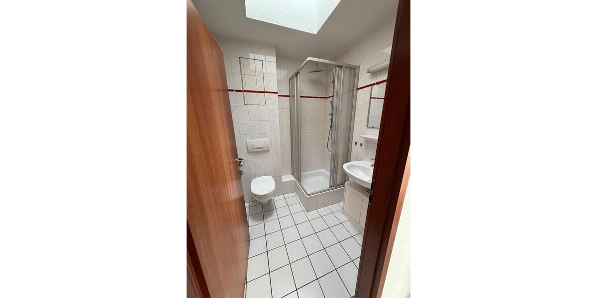 Etagenwohnung Dormagen Hackenbroich - 1 Zimmer, 30 m&sup2;, 710&euro; | Angebot:25484231