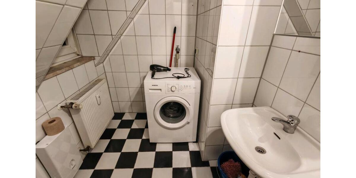 Dachgeschoßwohnung Heiligenhaus - 1 Zimmer, 45 m&sup2;, 750&euro; | Angebot:25944921