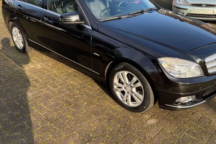 Mercedes-Benz C 180 132.000 km 7.999 &euro; Krefeld 47805