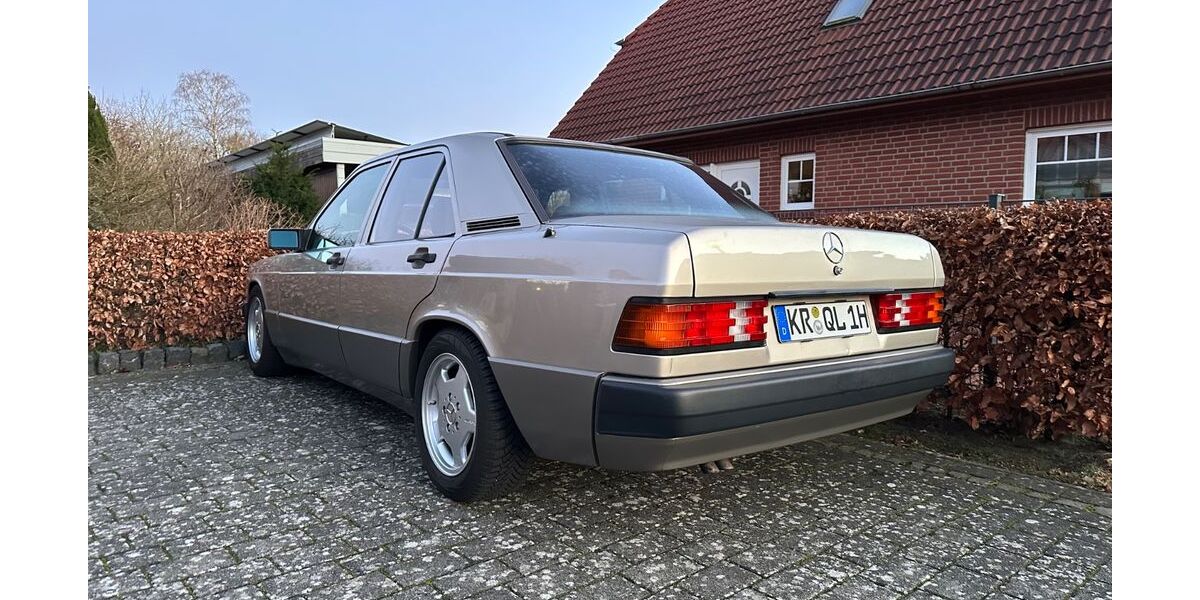 Mercedes-Benz 190 240.000 km 6.900 &euro; Krefeld 47829