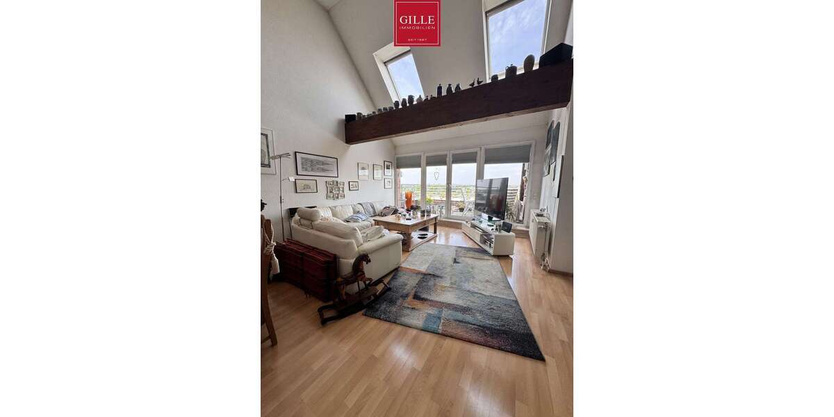 Etagenwohnung Neuss - 2 Zimmer, 96 m&sup2;, 270.000&euro; | Angebot:24652406