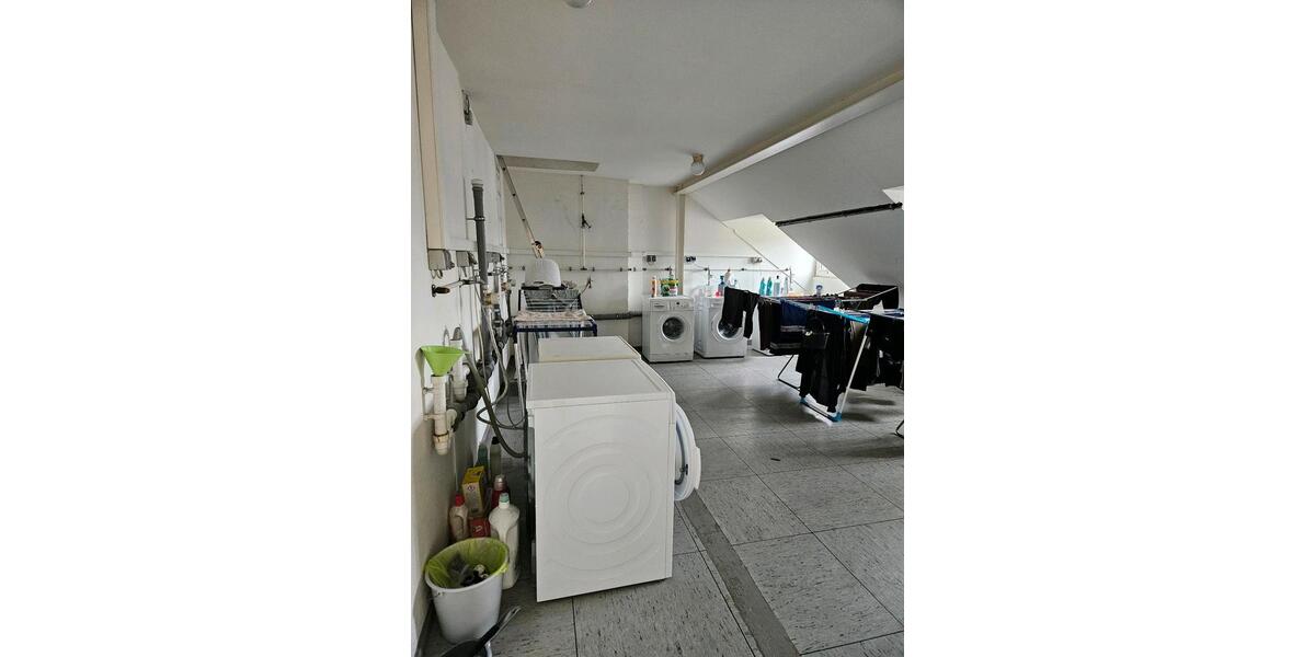 Dachgeschoßwohnung Viersen Hülsdonk - 2 Zimmer, 73 m&sup2;, 700&euro; | Angebot:26611631
