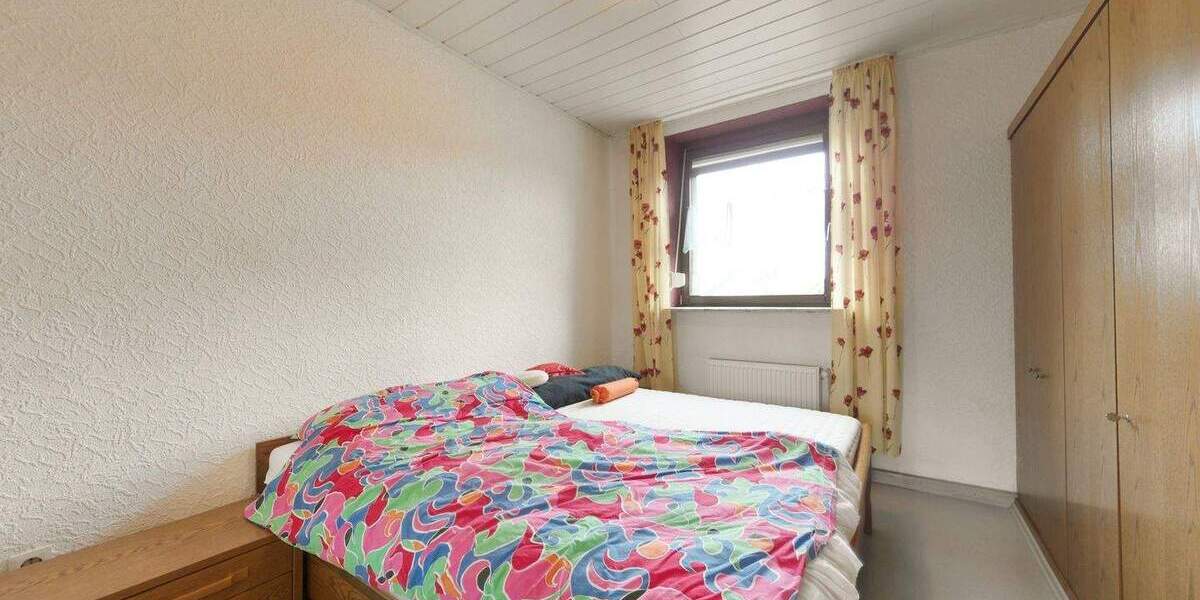 Doppelhaushälfte Mönchengladbach Wickrathhahn - 8 Zimmer, 200 m&sup2;, 249.000&euro; | Angebot:25686669