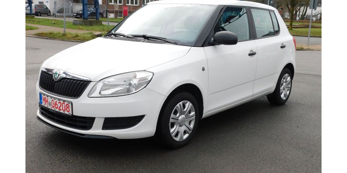 Skoda Fabia 292.118 km 2.399 &euro; Mülheim 45473
