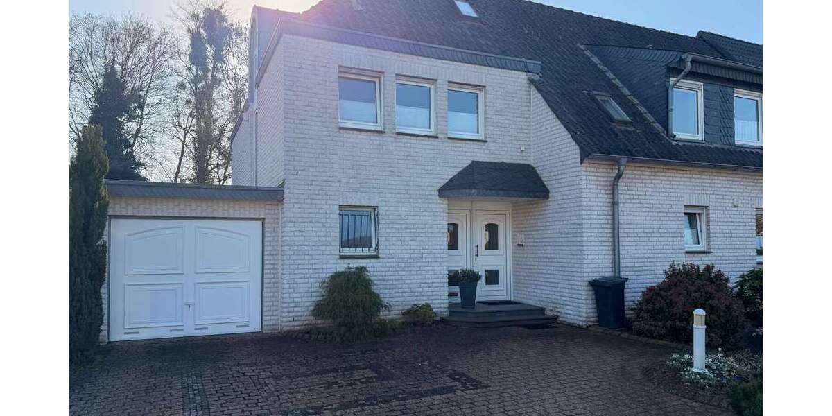 Etagenwohnung Neuss Reuschenberg - 2 Zimmer, 64 m&sup2;, 700&euro; | Angebot:26064054