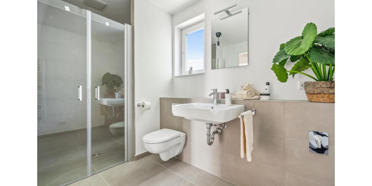 Erdgeschoßwohnung Düsseldorf Stadtbezirk 3 - 2 Zimmer, 59 m&sup2;, 1.200&euro; | Angebot:25614447