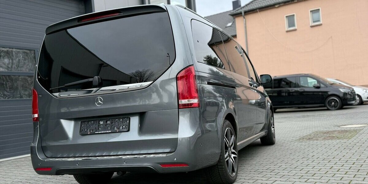 Mercedes-Benz V 300 d Lang / AMG Paket / 4MATIC / Leder / AHK 70.000 km 54.490 &euro; Mönchengladbach 41066