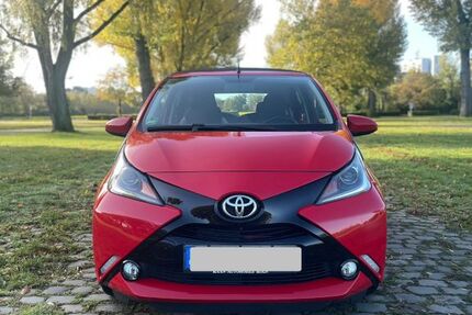 Toyota Aygo (X) 57.900 km 9.200 &euro; Düsseldorf 40547
