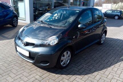 Toyota Aygo (X) 116.000 km 2.150 &euro; Ratingen 40882