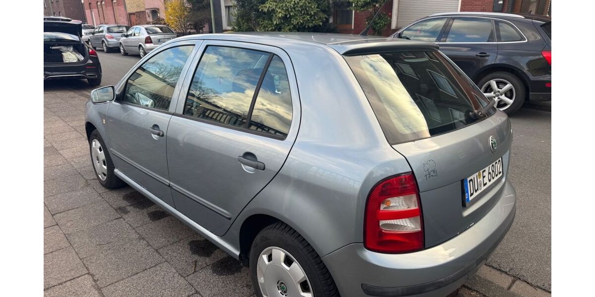 Skoda Fabia 153.000 km 1.500 &euro; Duisburg 47166