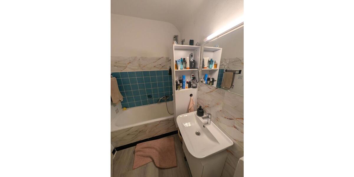 Dachgeschoßwohnung Grevenbroich - 2 Zimmer, 44 m&sup2;, 470&euro; | Angebot:26652866