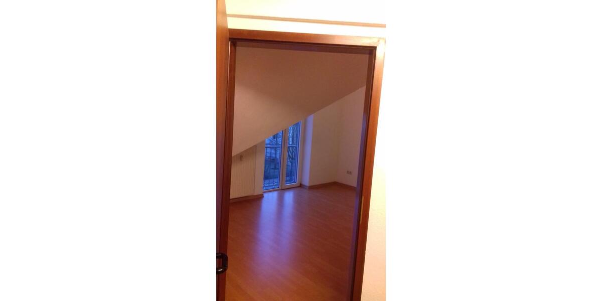 Dachgeschoßwohnung Düsseldorf Stadtbezirk 8 - 2 Zimmer, 42 m&sup2;, 580&euro; | Angebot:26020395