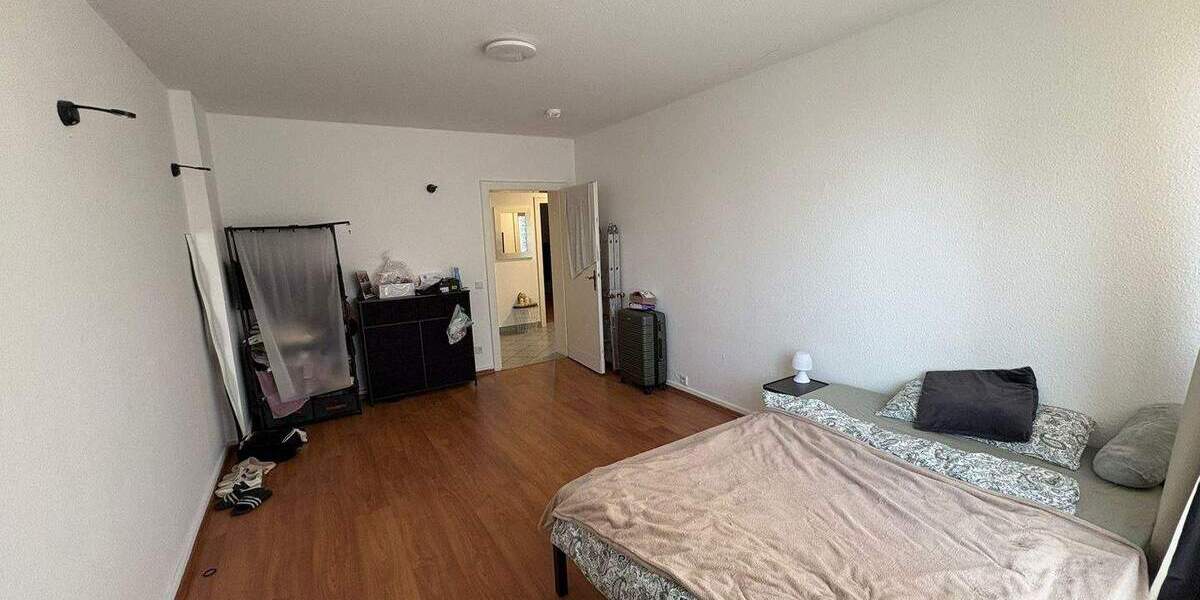 Etagenwohnung Krefeld Stadtmitte - 3 Zimmer, 78 m&sup2;, 710&euro; | Angebot:25739057