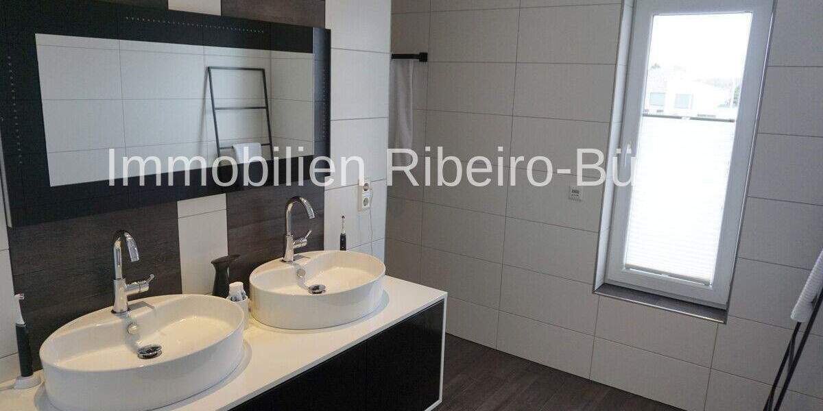 Einfamilienhaus Mönchengladbach / Bettrath-Hoven Bettrath - 5 Zimmer, 175 m&sup2;, 945.000&euro; | Angebot:25698225