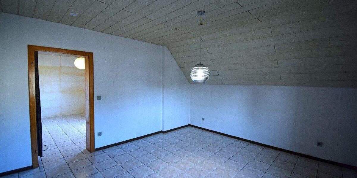 Mehrfamilienhaus, Wohnhaus Brüggen - 8 Zimmer, 153 m&sup2;, 393.000&euro; | Angebot:25742476