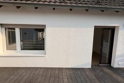 Wohnung Mönchengladbach Süd - 3.5 Zimmer, 90 m&sup2;, 1.200&euro; | Angebot:25810547