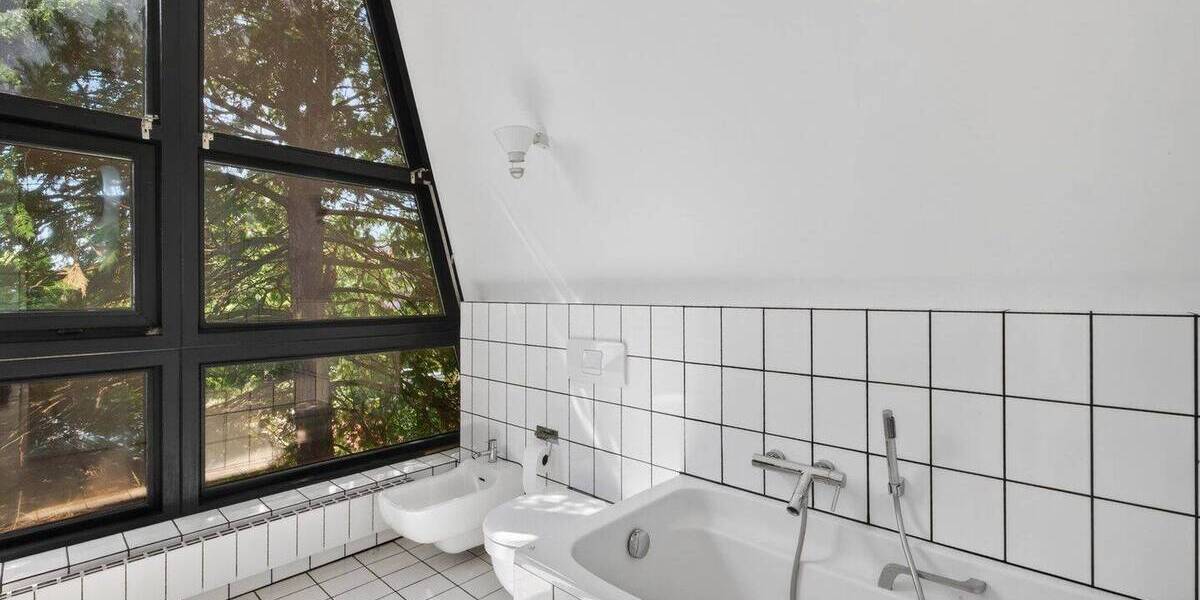 Einfamilienhaus Moers Vennikel - 7 Zimmer, 377 m&sup2;, 985.000&euro; | Angebot:26703084