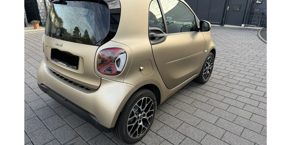 Smart ForTwo 1.621 km 18.450 &euro; Mönchengladbach 41061