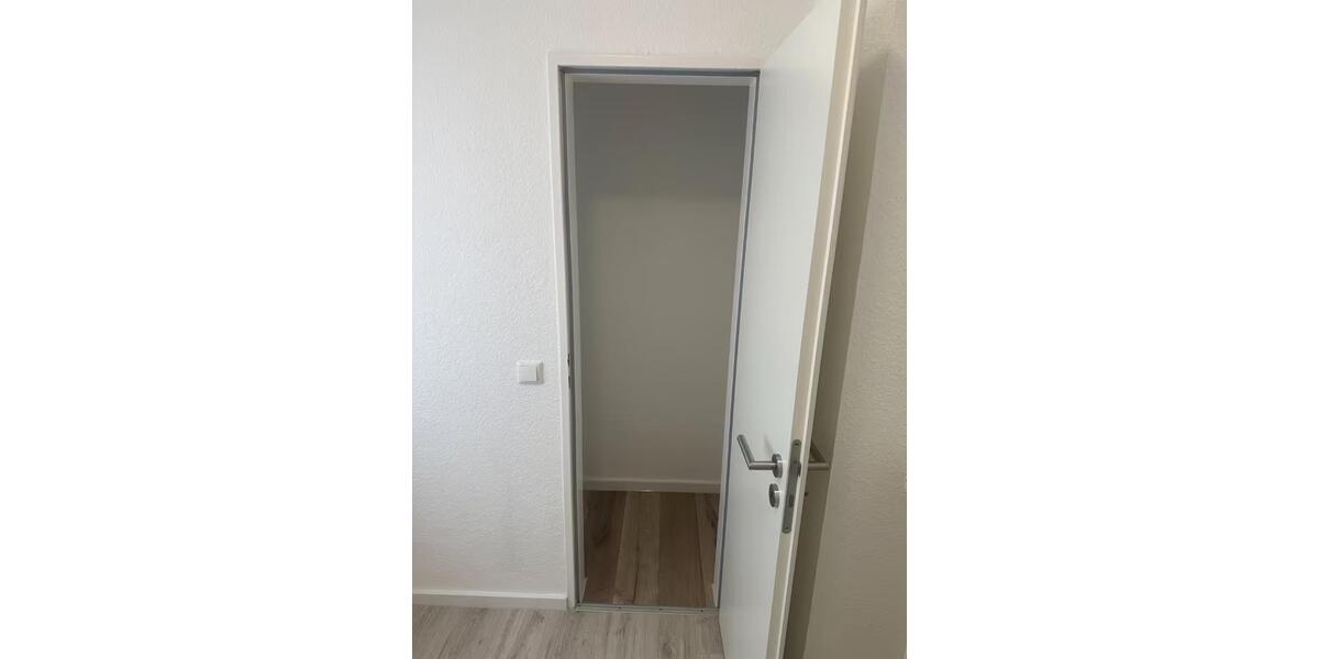 Erdgeschoßwohnung Krefeld Gartenstadt - 1.5 Zimmer, 45 m&sup2;, 594&euro; | Angebot:25920238